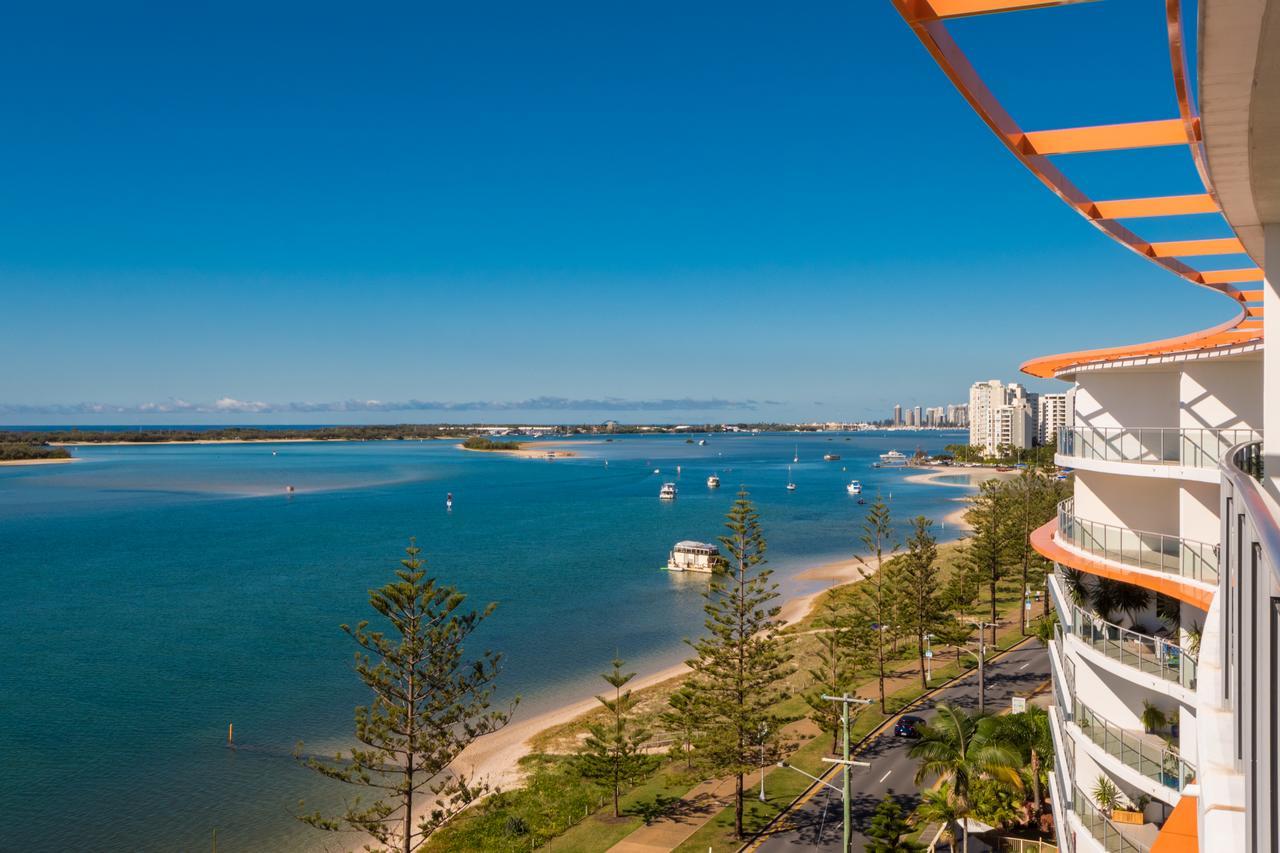 Silvershore Apartments On The Broadwater Gold Coast Exterior photo