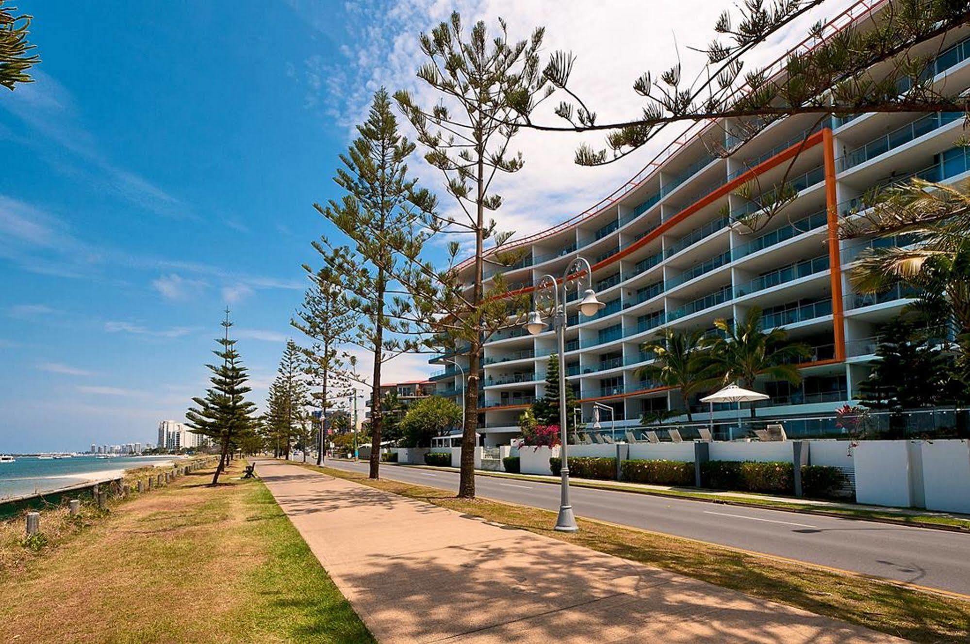 Silvershore Apartments On The Broadwater Gold Coast Exterior photo